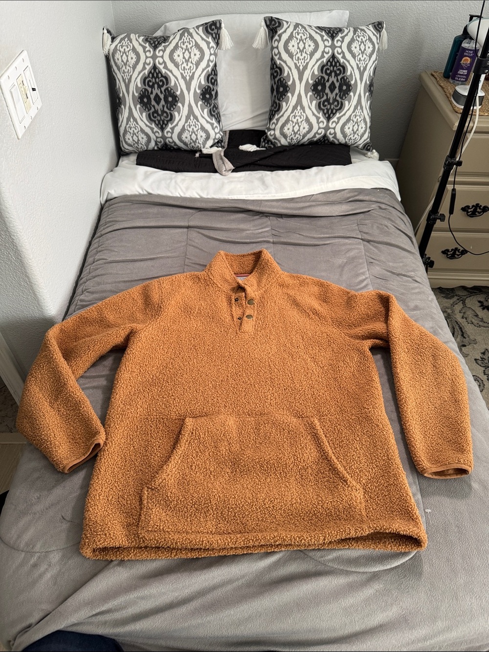 Weatherproof Men's Sherpa warm & cozy Zip-Up Sweater in Rust Tan size L